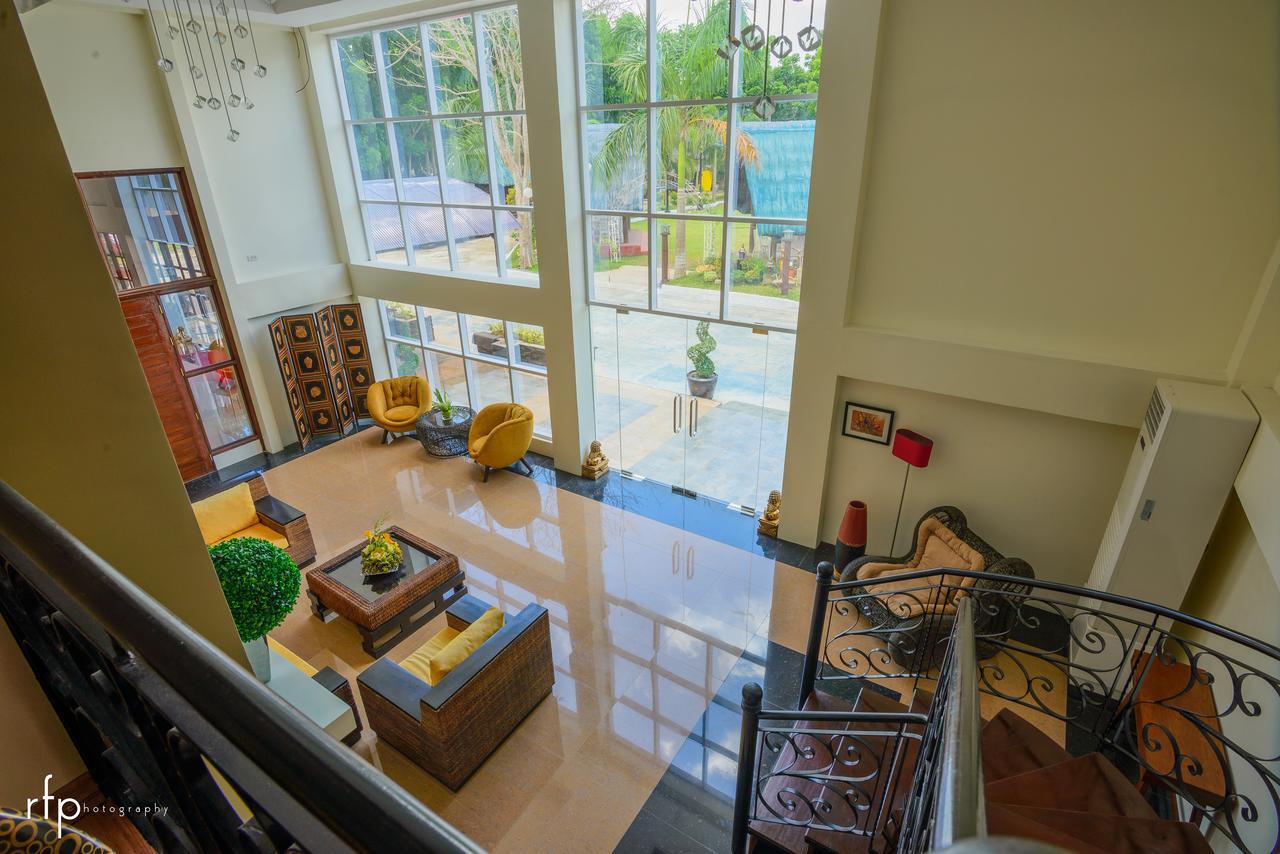 Balai Carmela Hotel Тугегарау Екстериор снимка