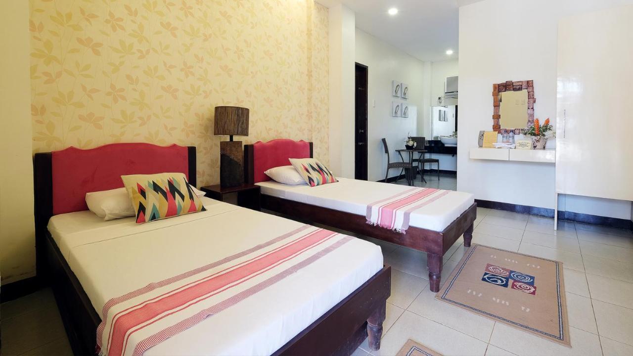Balai Carmela Hotel Тугегарау Екстериор снимка